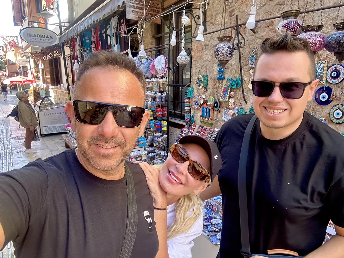 Są jak rodzina?! Gwiazdy disco polo Mejk odsłaniają kulisy swojego życia poza sceną!